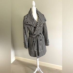Calvin Klein houndstooth double breasted coat